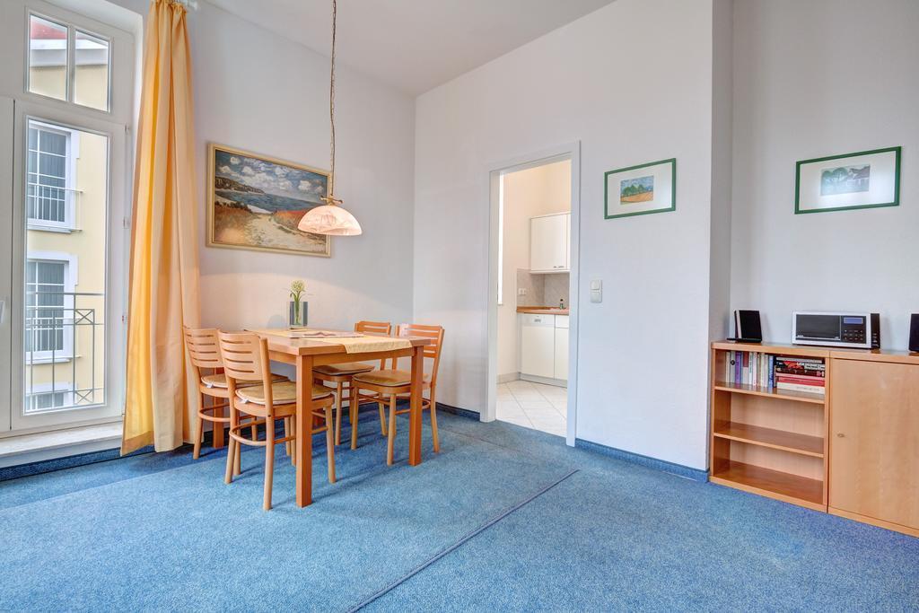 צינוביץ Haus Seeblick Hotel Garni & Ferienwohnungen מראה חיצוני תמונה