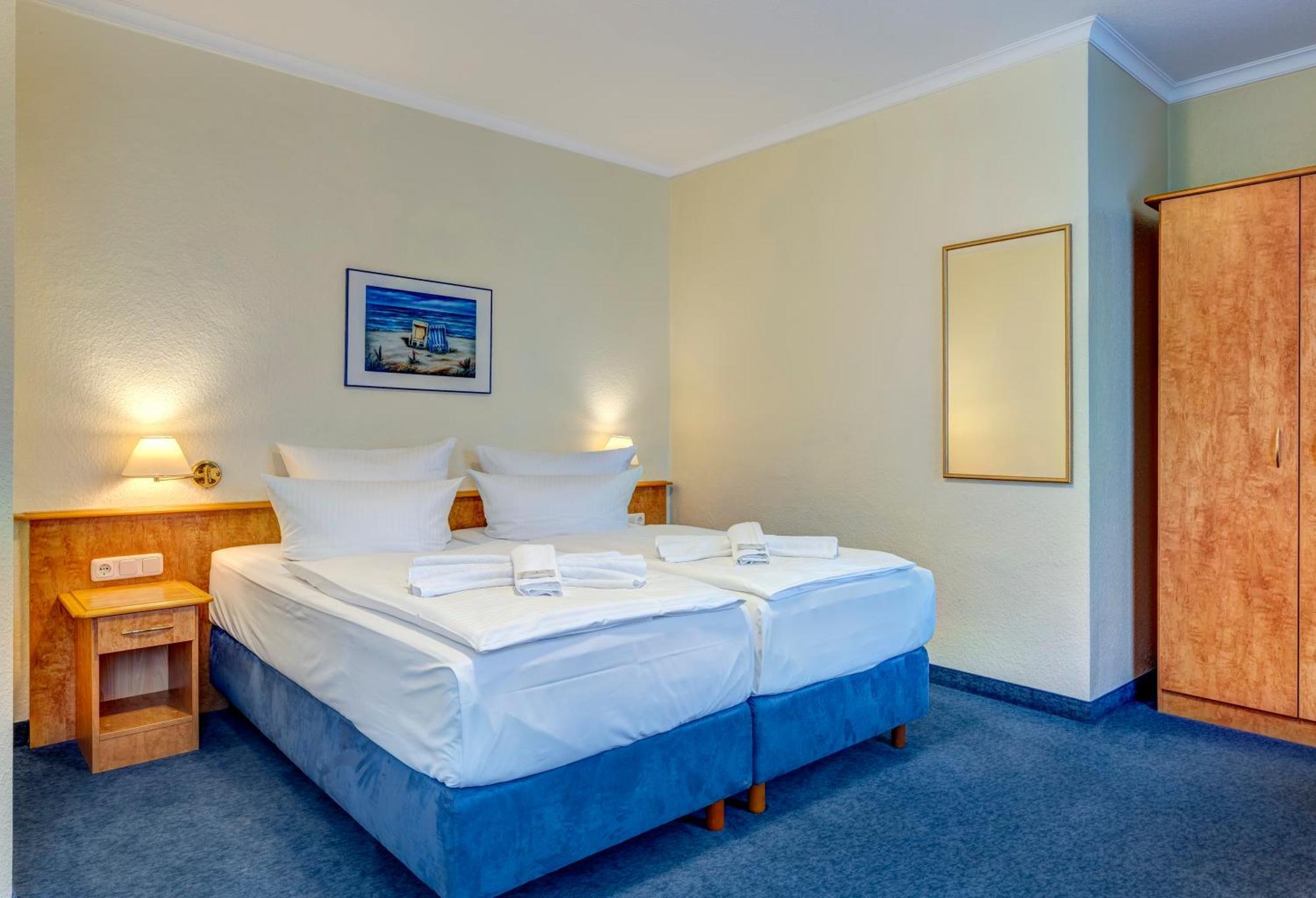 צינוביץ Haus Seeblick Hotel Garni & Ferienwohnungen מראה חיצוני תמונה