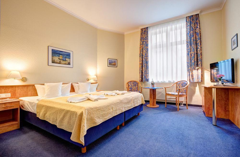 צינוביץ Haus Seeblick Hotel Garni & Ferienwohnungen מראה חיצוני תמונה