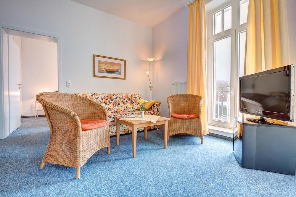 צינוביץ Haus Seeblick Hotel Garni & Ferienwohnungen מראה חיצוני תמונה